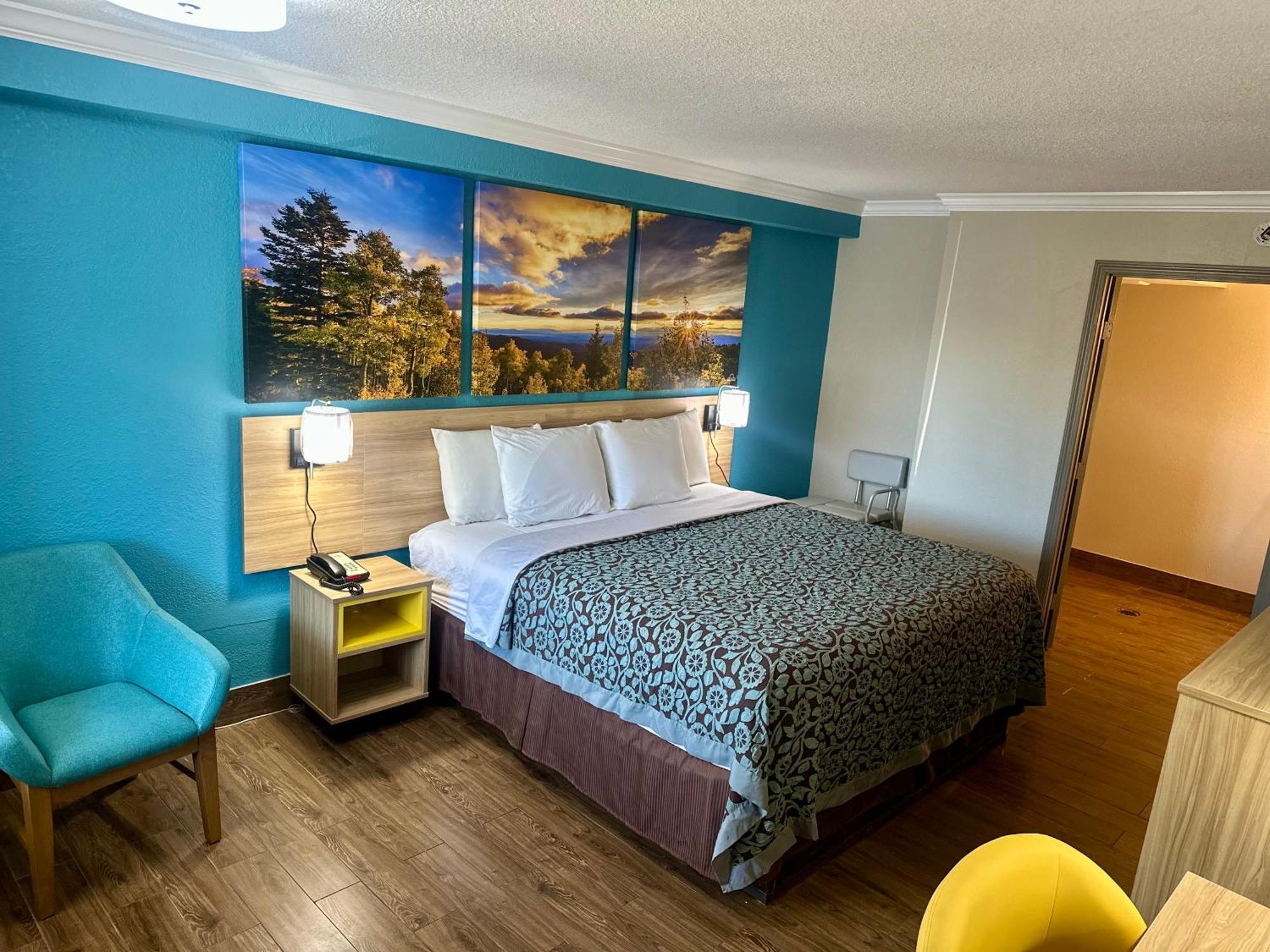 Days Inn By Wyndham Houston East מראה חיצוני תמונה
